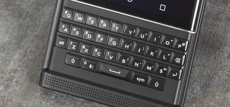 CEO BlackBerry Tegaskan Ponsel dengan Keyboard QWERTY Akan Kembali Hadir