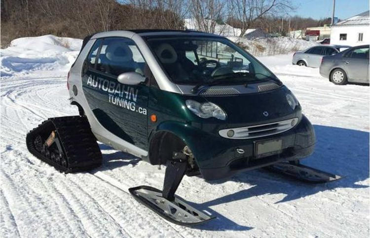 Hanya di Kanada Smart Car Diubah Jadi Mobil Salju